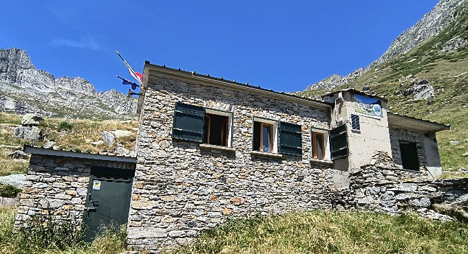 Foto rifugio Avert al Lago di Darengo